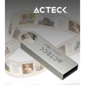 Memoria Acteck USB 16 GB metalica plata lectura 25 MBs escritura 5 MBs compacta resistente para uso diario